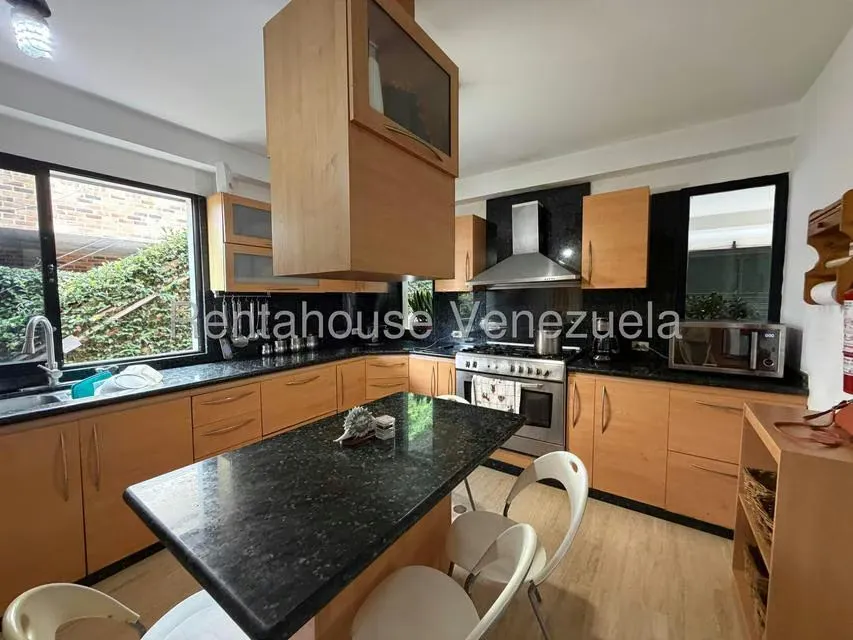 Casa (Duplex) en Venta en Villa Nueva Hatillo, Distrito Metropolitano - 8