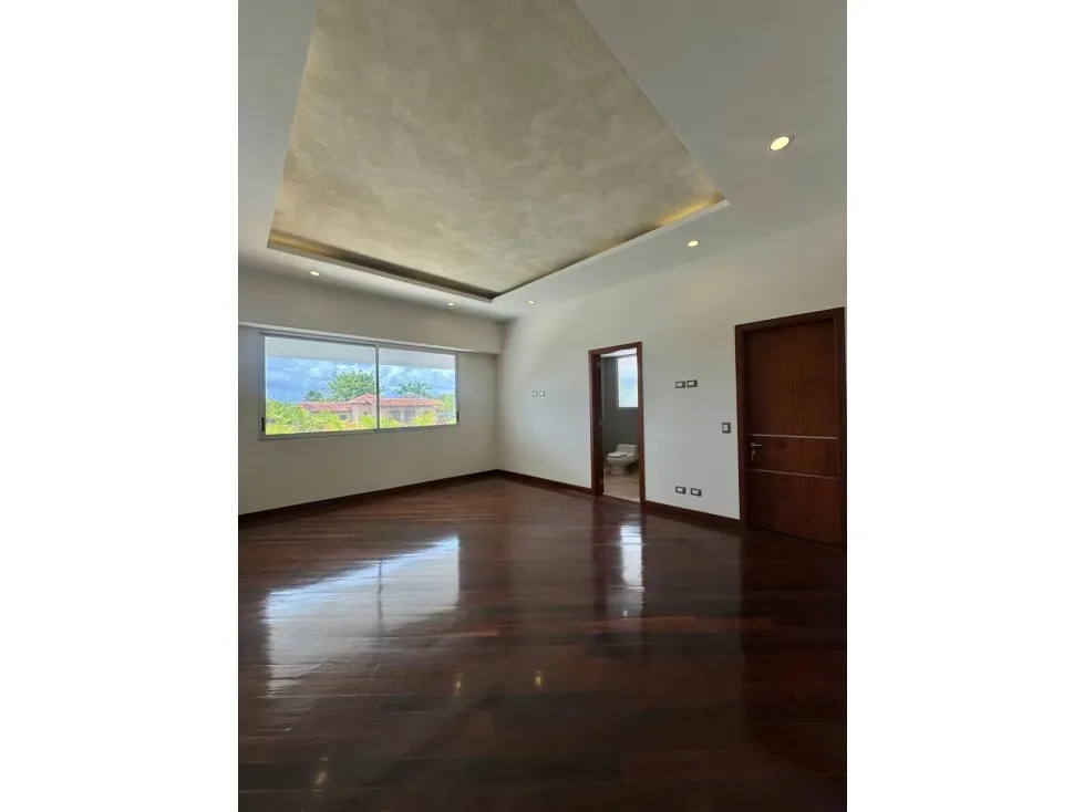 Casa En Venta en La Lagunita Calle Cerrada - 36