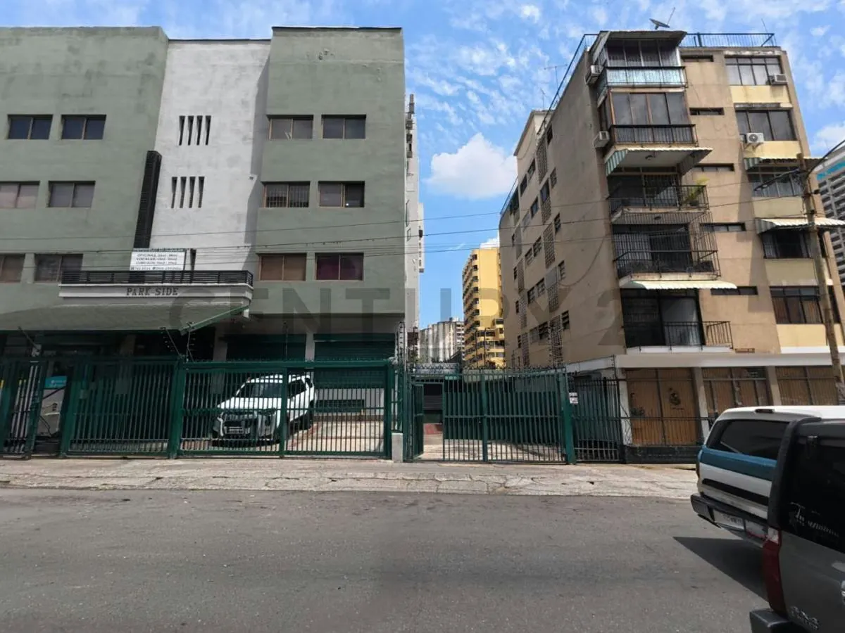 Se alquila oficina en Sabana Grande