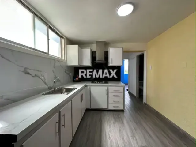 Apartamento en venta Res. Friuli, av. Ferrero Tamayo - 11