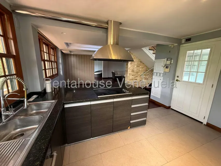 Casa (Multipes Niveles) en Venta en San Antonio, Miranda - 10