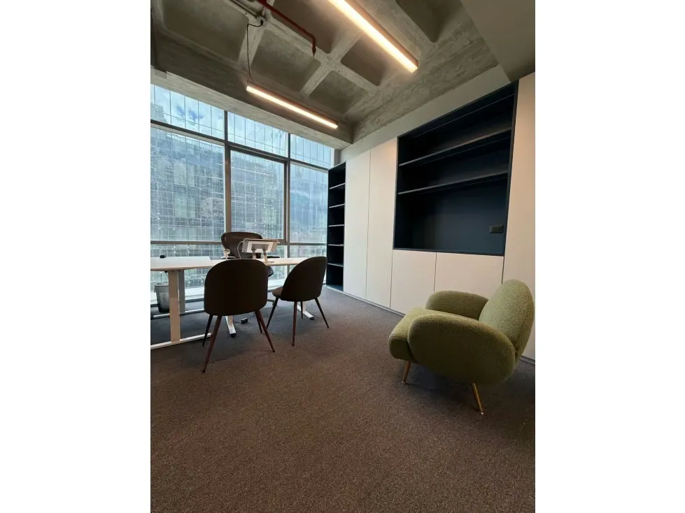 Se alquila oficina 90m2 Urb. Las mercedes - 7