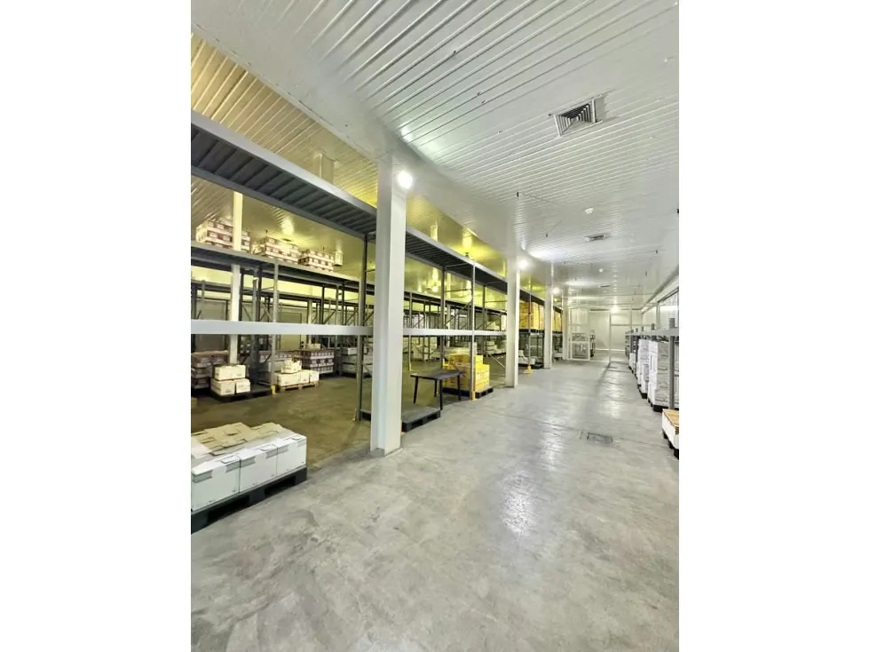 Se vende/alquila galpón 2450 m2 Guarenas - 9