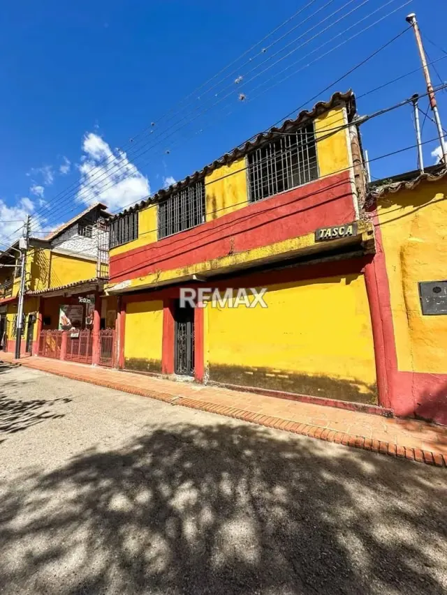 En Venta Posada a Pie de Calle Ubicada en Lobatera