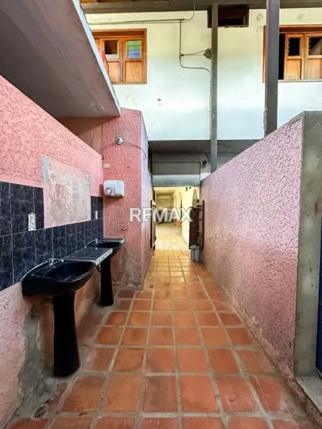 En Venta Posada a Pie de Calle Ubicada en Lobatera - 13