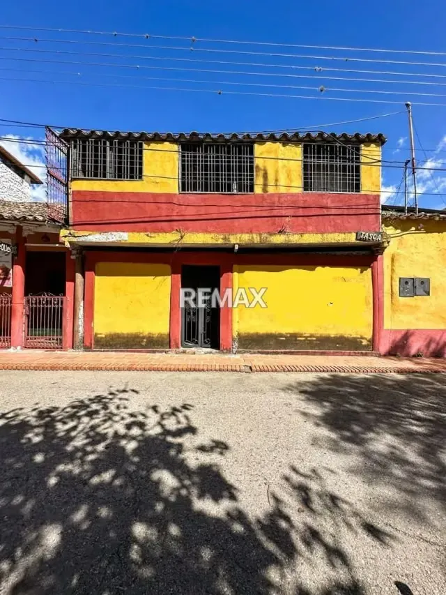 En Venta Posada a Pie de Calle Ubicada en Lobatera - 2