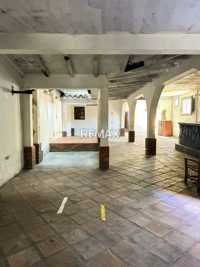 En Venta Posada a Pie de Calle Ubicada en Lobatera - 4
