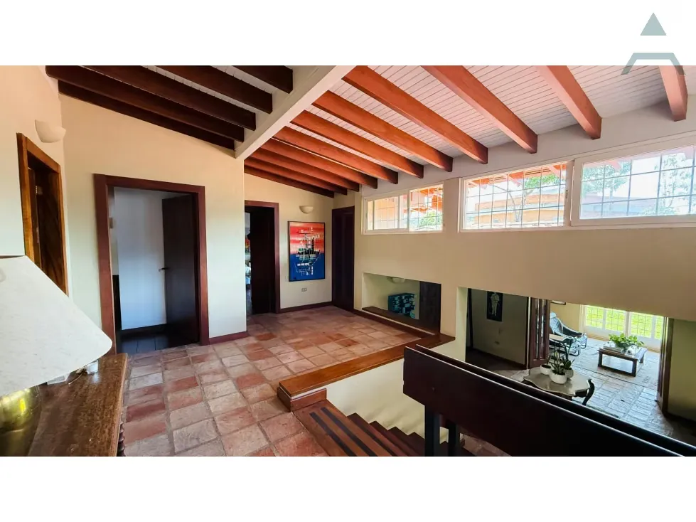 Se vende casa 928m² 5h+1s/5b+1s/6p Caurimare - 15