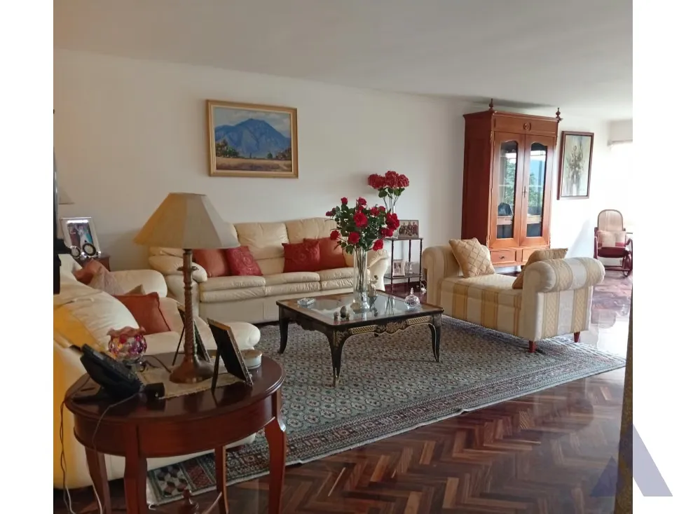 Vendo PB duplex remodelada 395m2 6hab 5b 3p Los Naranjos 6990