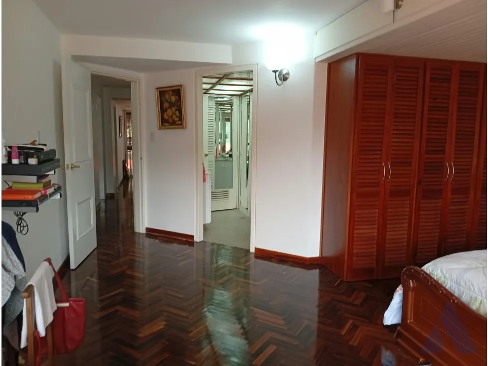 Vendo PB duplex remodelada 395m2 6hab 5b 3p Los Naranjos 6990 - 16