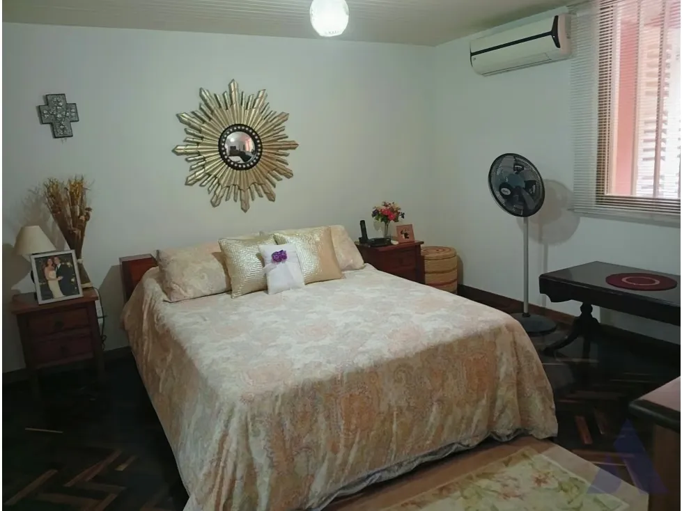 Vendo PB duplex remodelada 395m2 6hab 5b 3p Los Naranjos 6990 - 29