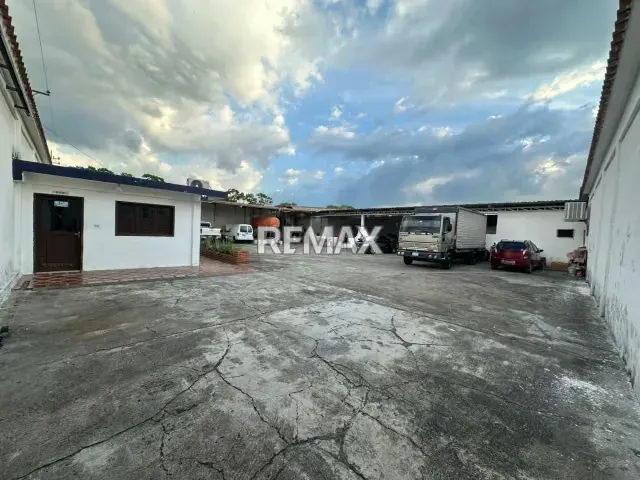 EXCELENTE OPORTUNIDAD COMERCIAL EN COLONCITO