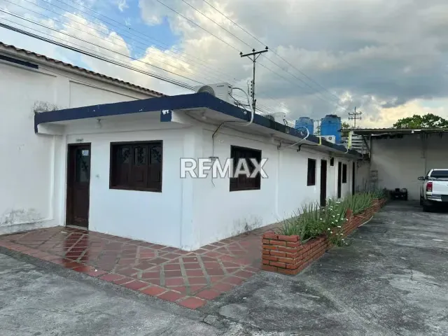 EXCELENTE OPORTUNIDAD COMERCIAL EN COLONCITO - 2