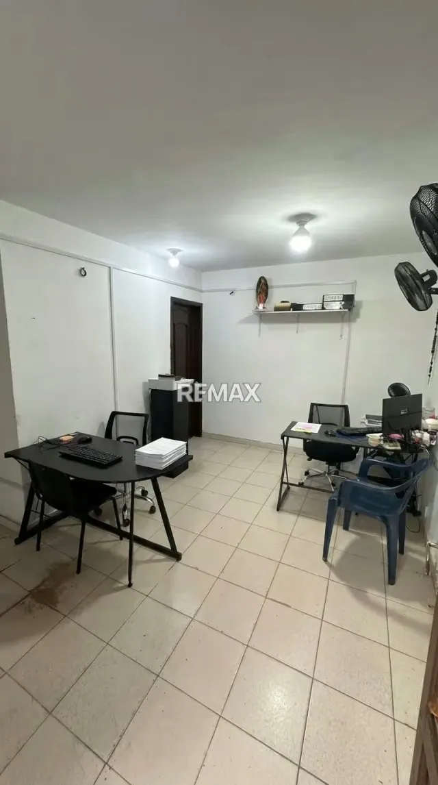 EXCELENTE OPORTUNIDAD COMERCIAL EN COLONCITO - 7