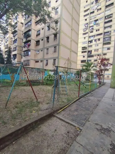 Apartamento (1 Nivel) en Venta en Caricuao, Distrito Metropolitano - 18