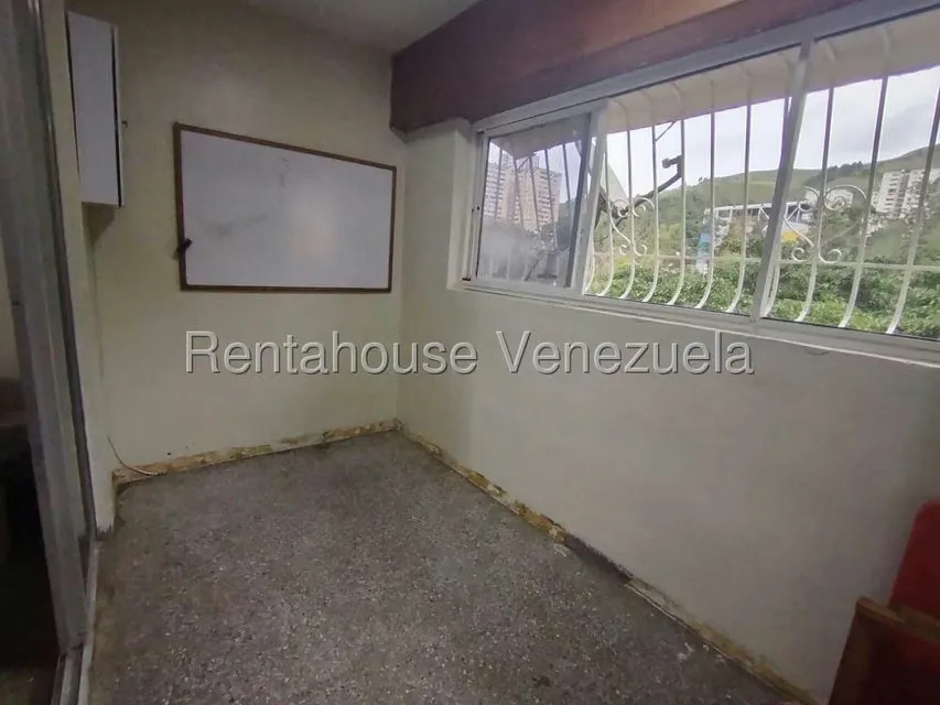 Apartamento (1 Nivel) en Venta en Caricuao, Distrito Metropolitano - 7