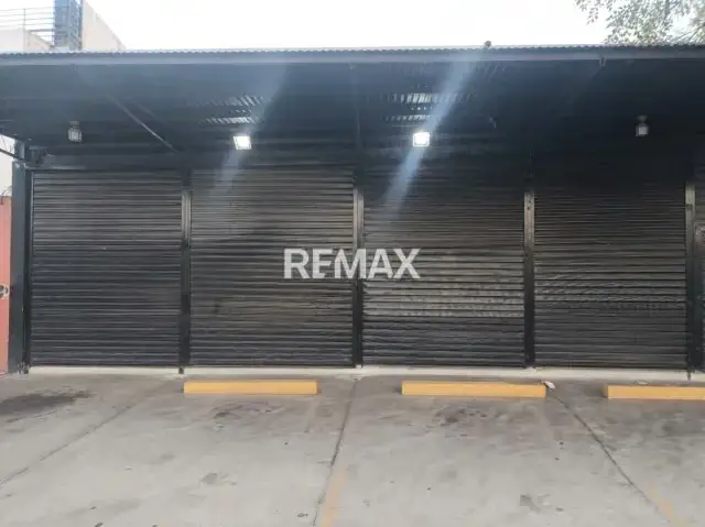 Local Comercial Galpón de 200 m² . AV. Prolongación Paseo Colón, Sector El Paraiso - Los Cerezos de Puerto la Cruz