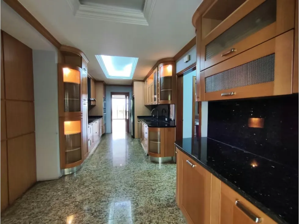 Se vende PB 740m2 Los Naranjos del Cafetal 5195 - 5