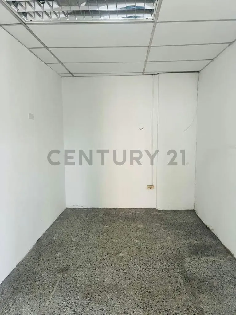 LOCAL COMERCIAL - 6