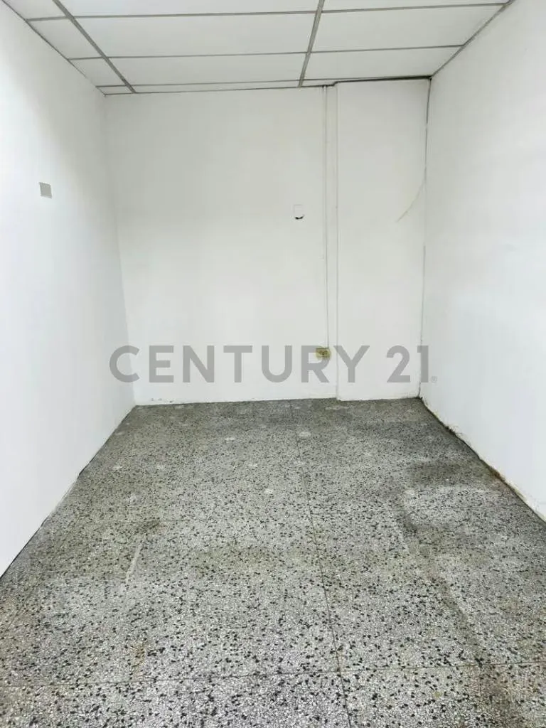 LOCAL COMERCIAL - 8