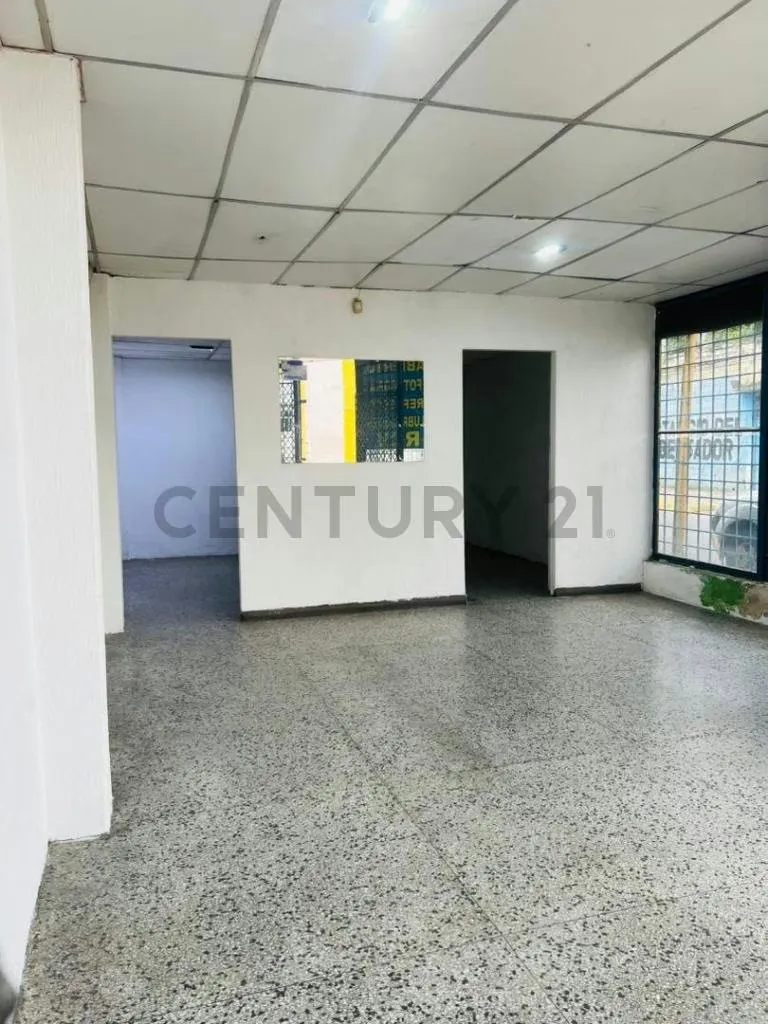 LOCAL COMERCIAL - 9