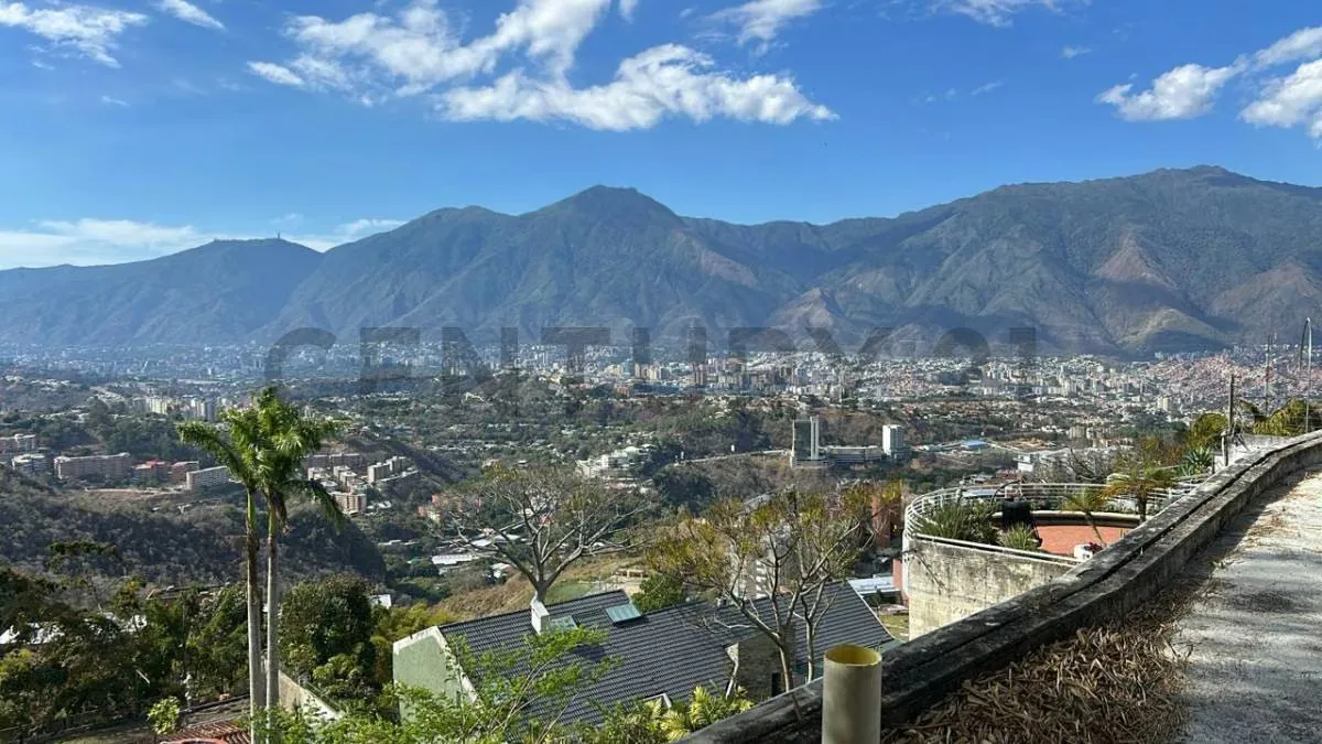 SOLARES DEL CARMEN, vendo casa a terminar, Alto Hatillo Caracas - 2