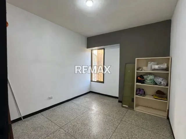 Venta de Apartamento Av San Martín, 71,33M - 8