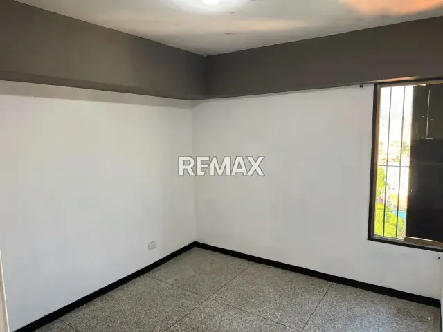 Venta de Apartamento Av San Martín, 71,33M - 10