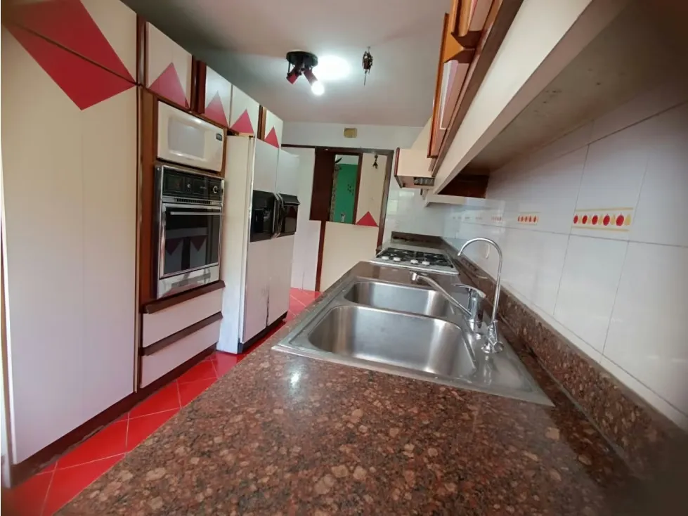 Venta Apartamento Urbanización Miranda 150 Mts - 19