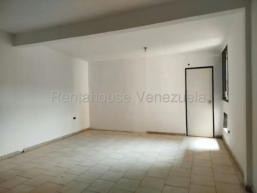 Local Comercial en Alquiler en Sabana Larga, Aragua - 2
