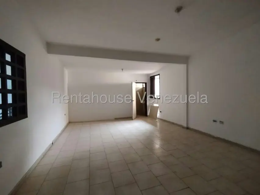 Local Comercial en Alquiler en Sabana Larga, Aragua - 4