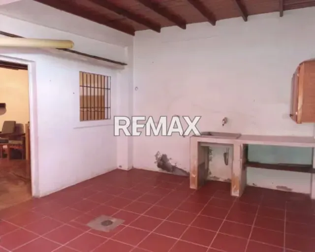 EN VENTA CÓMODA CASA EN PLANTA BAJA EN JUAN GRIEGO - 18