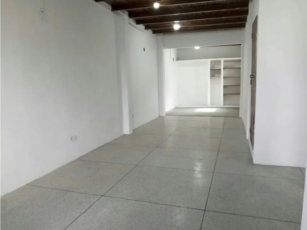 LOCAL COMERCIAL - 38 MTS - MONTE CRISTO - 6