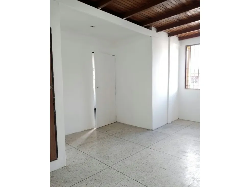 LOCAL COMERCIAL - 38 MTS - MONTE CRISTO - 8
