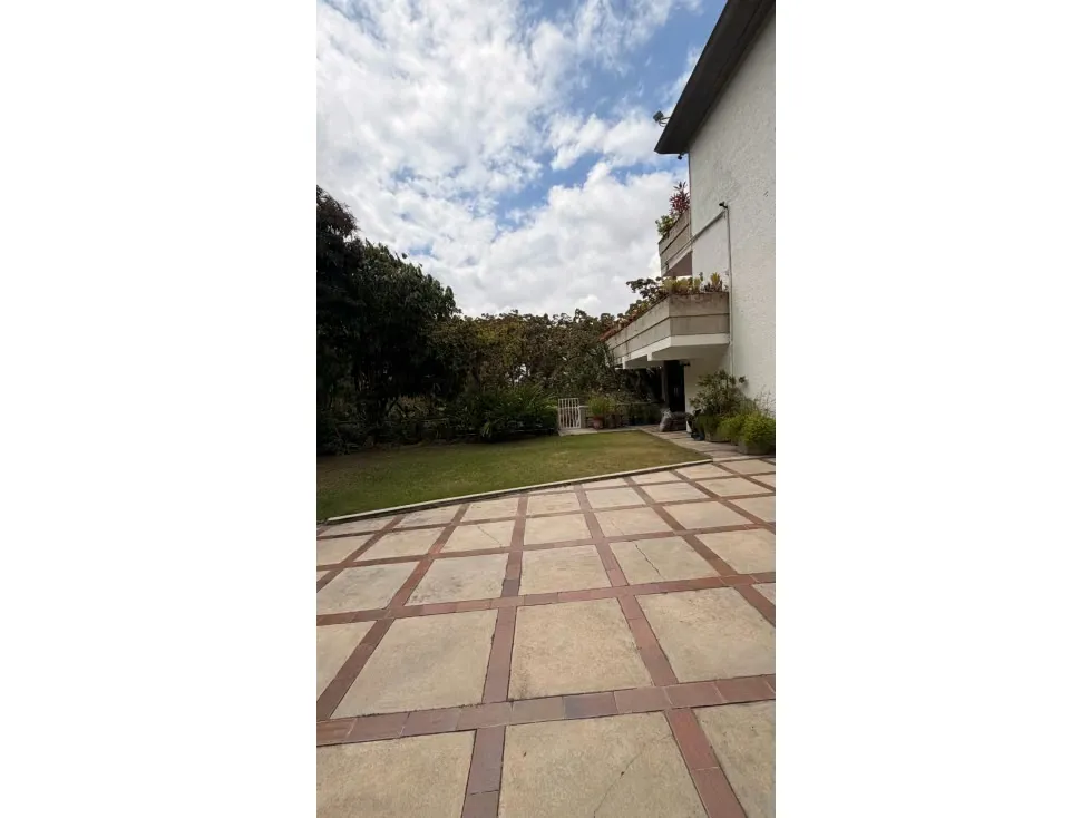 VENDO CASA EN LAS MESETAS DE SANTA ROSA - 2