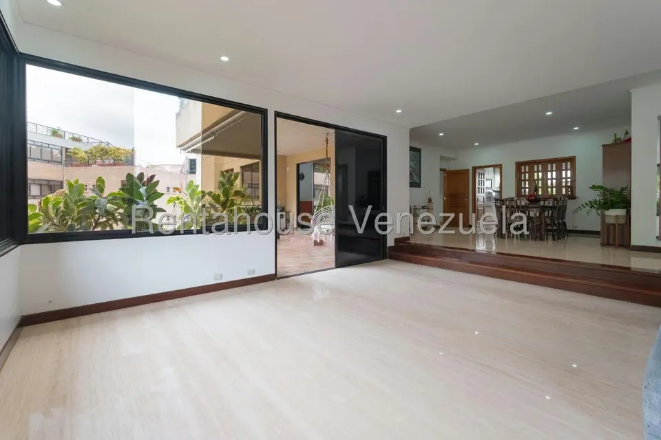 Apartamento (1 Nivel) en Venta en Los Palos Grandes, Distrito Metropolitano - 12