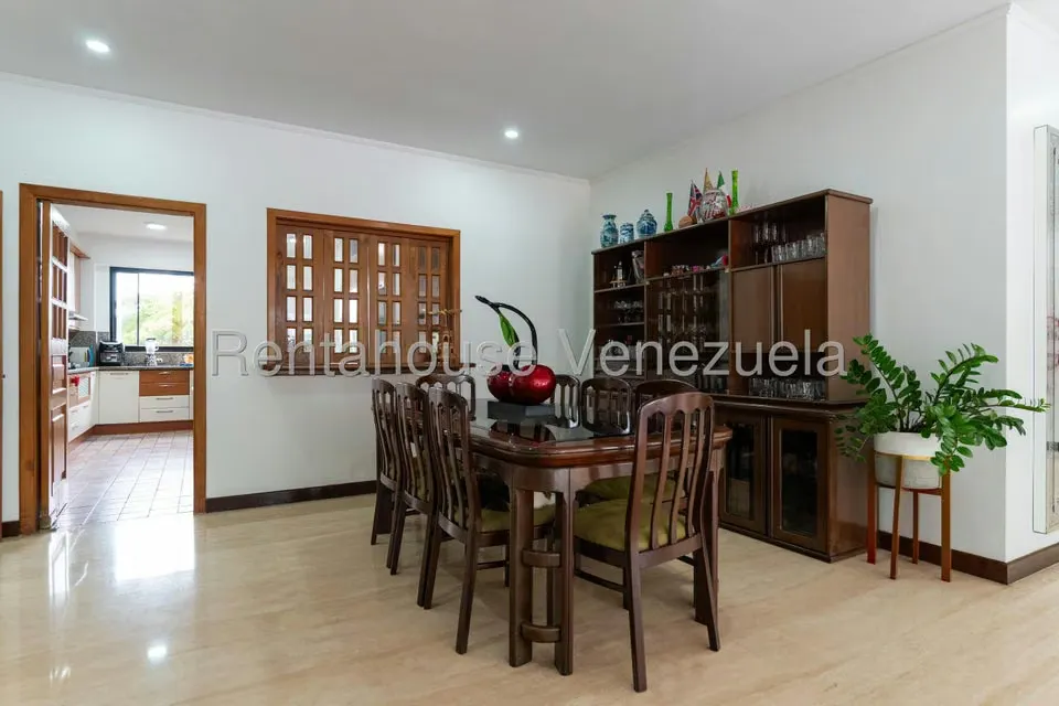 Apartamento (1 Nivel) en Venta en Los Palos Grandes, Distrito Metropolitano - 19