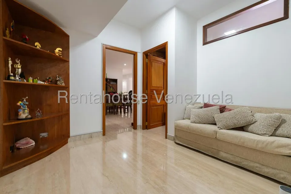 Apartamento (1 Nivel) en Venta en Los Palos Grandes, Distrito Metropolitano - 29