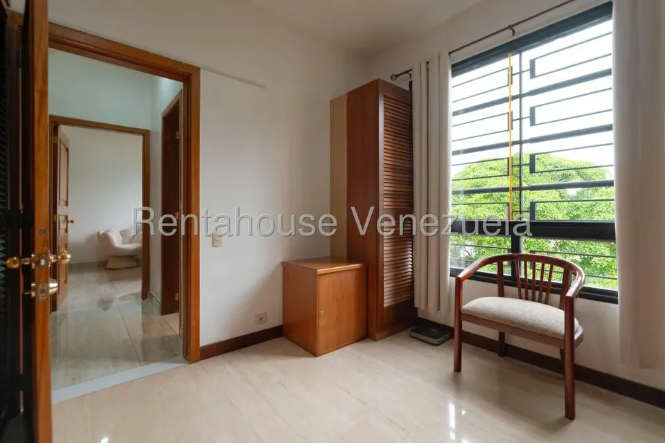 Apartamento (1 Nivel) en Venta en Los Palos Grandes, Distrito Metropolitano - 31