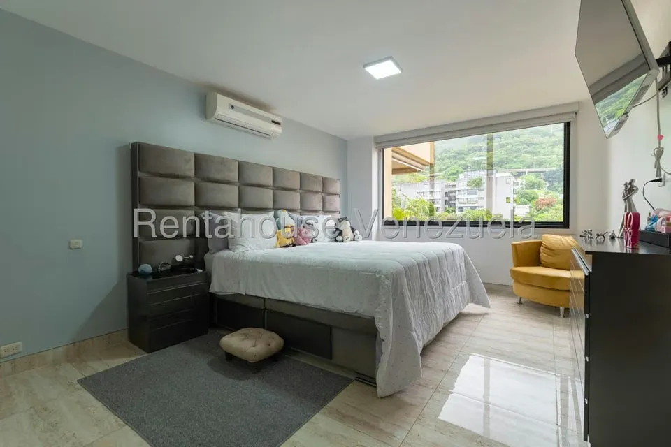 Apartamento (1 Nivel) en Venta en Los Palos Grandes, Distrito Metropolitano - 50
