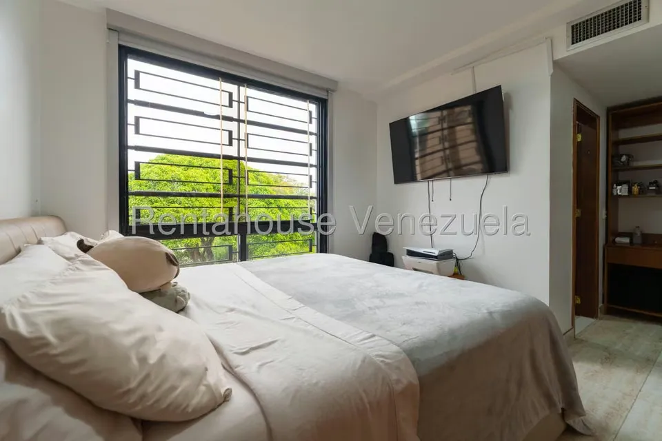 Apartamento (1 Nivel) en Venta en Los Palos Grandes, Distrito Metropolitano - 52