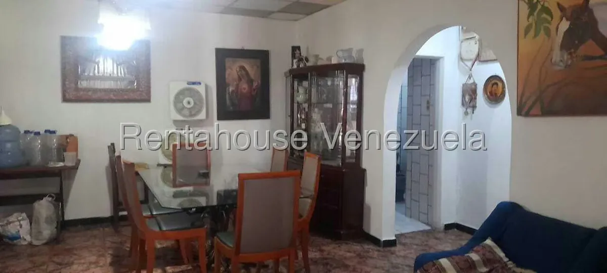 Casa (Multipes Niveles) en Venta en Centro de Charallave, Miranda - 12