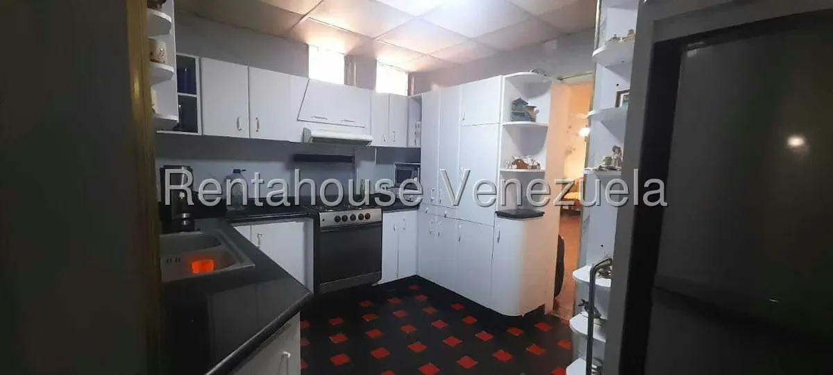 Casa (Multipes Niveles) en Venta en Centro de Charallave, Miranda - 15