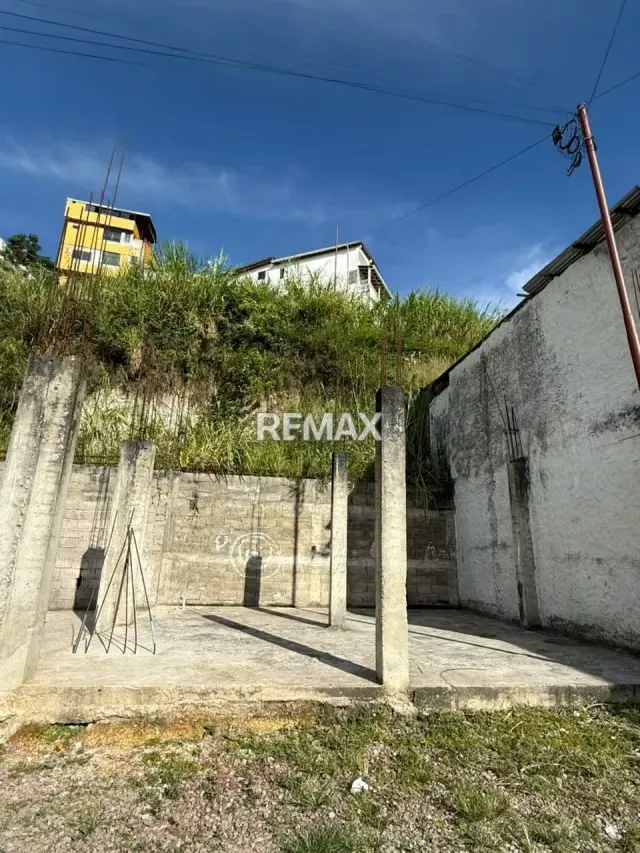 terreno + construcción en venta