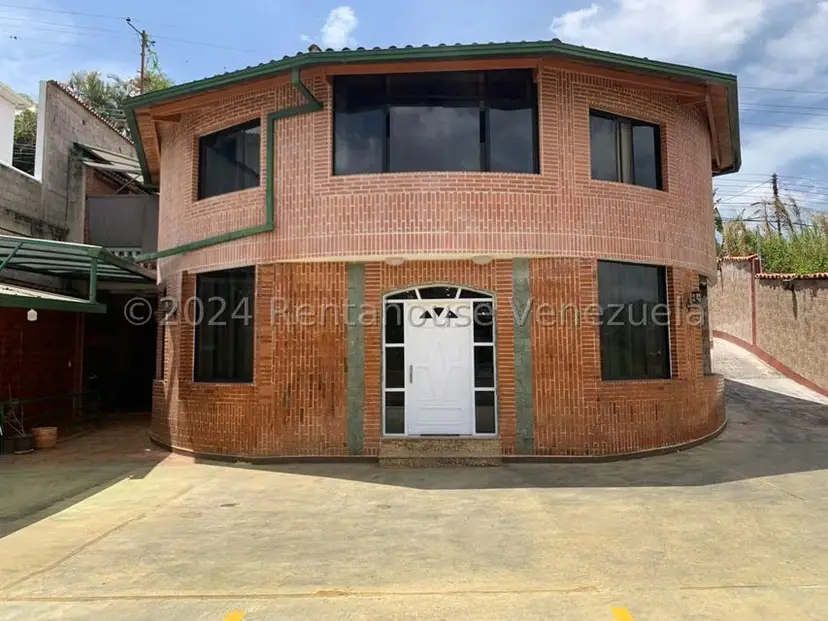 Casa (Multipes Niveles) en Venta en Pan de Azucar, Miranda