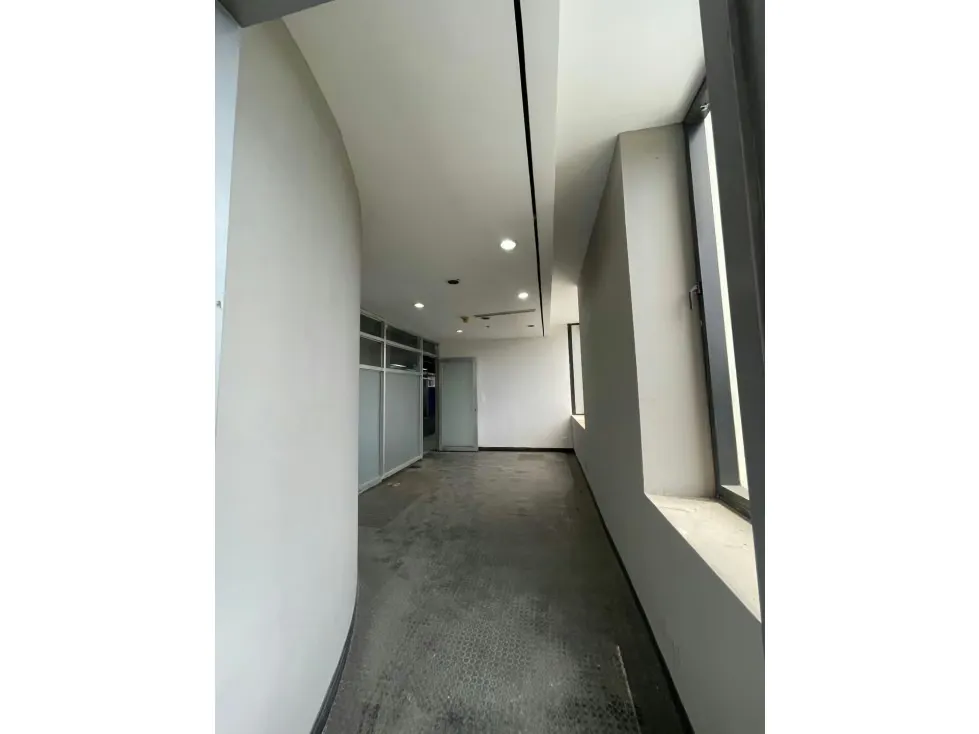Oficina en Alquiler en Centro Empresarial Torre Humboldt - 4