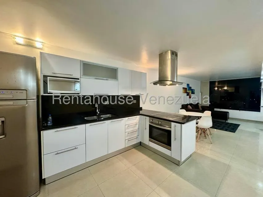 Apartamento (1 Nivel) en Alquiler en Colinas de La Tahona, Distrito Metropolitano - 2