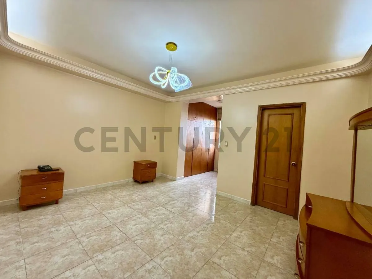 Apartamento en alquiler en Lechería en el CR Karla Valentina, Playa Mansa. - 21