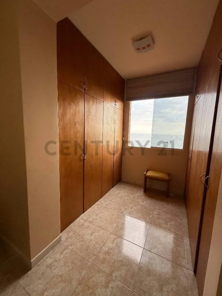 Apartamento en alquiler en Lechería en el CR Karla Valentina, Playa Mansa. - 24