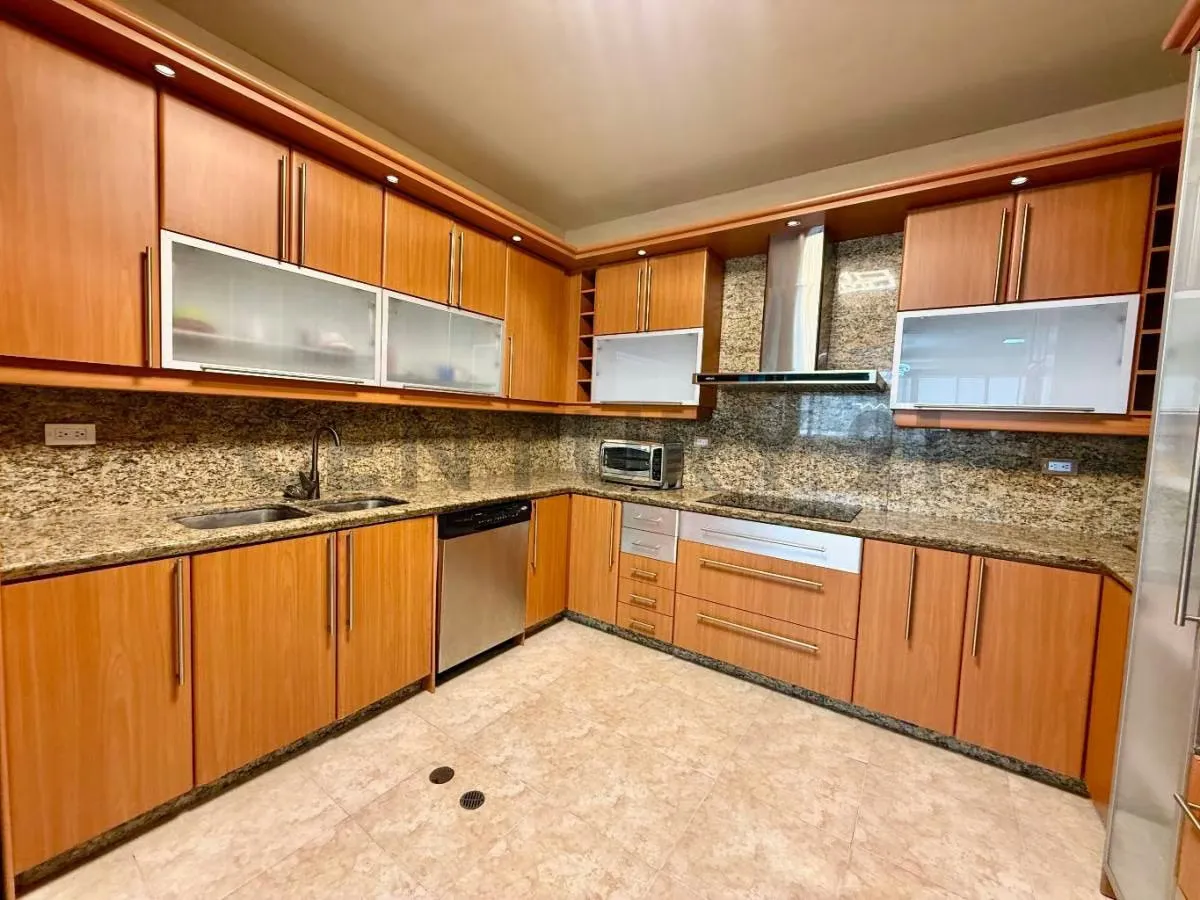 Apartamento en alquiler en Lechería en el CR Karla Valentina, Playa Mansa. - 9